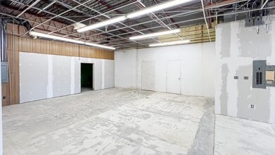 1925-2141 S Main St, Morton, IL for lease Interior Photo- Image 2 of 8