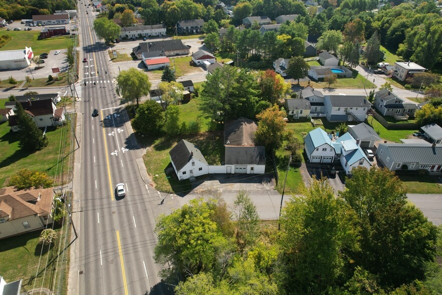 947 Sabattus St, Lewiston, ME for sale - Building Photo - Image 2 of 11