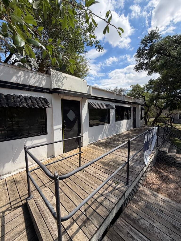 18816 FM 2252, San Antonio, TX for lease Interior Photo- Image 1 of 5