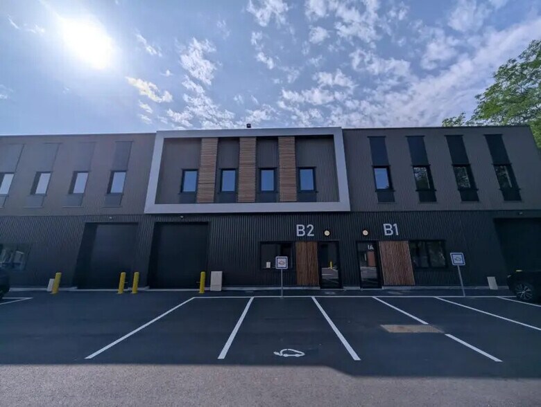 17 Rue Emile Levassor, Les Mureaux à louer - Photo du bâtiment - Image 2 de 16