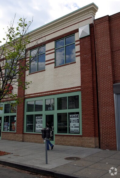 775-777 H St NE, Washington, DC à vendre - Photo du bâtiment - Image 2 de 8