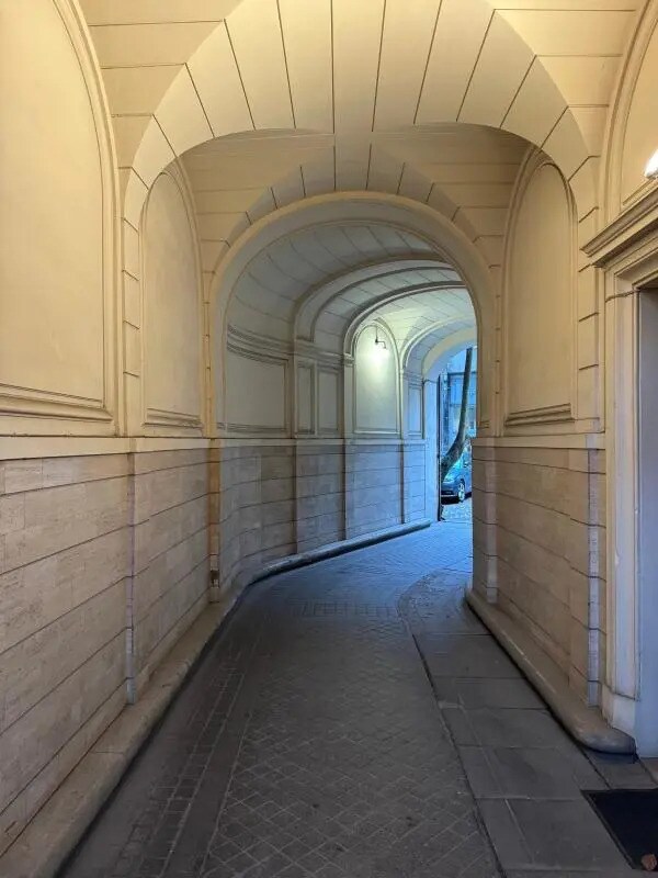 Office in Bordeaux for sale Building Photo- Image 1 of 5