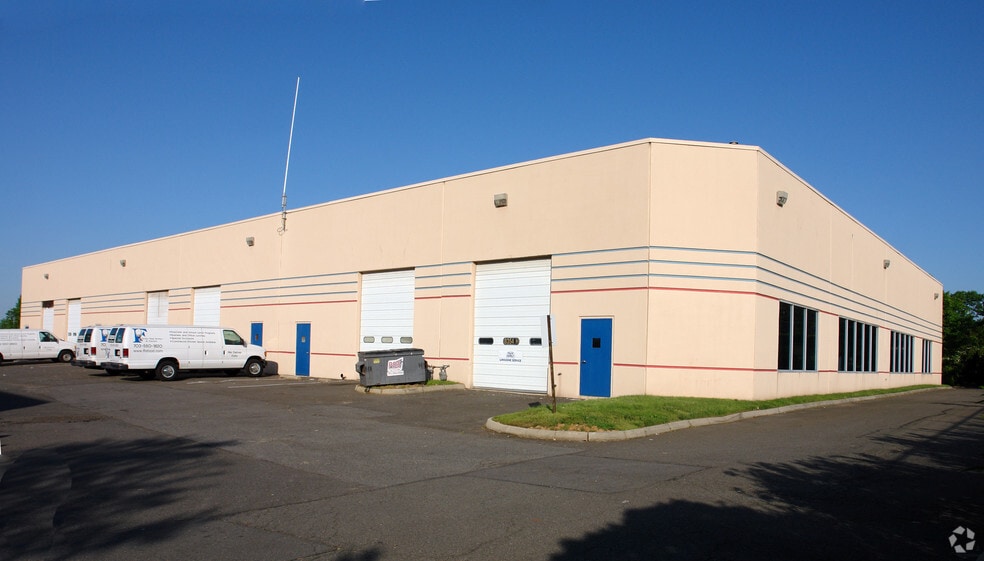 8352 Terminal Rd, Lorton, VA for lease - Building Photo - Image 2 of 10