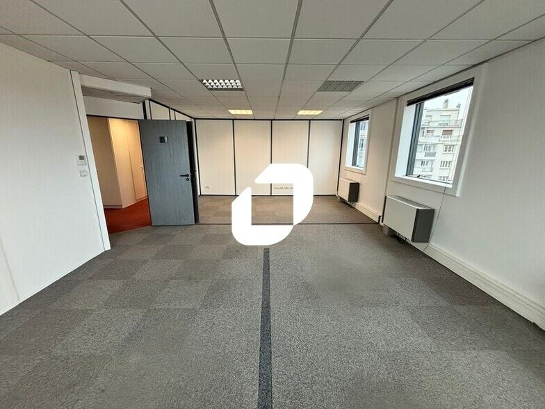 Bureau dans Villeurbanne à louer - Photo intérieure - Image 2 de 23