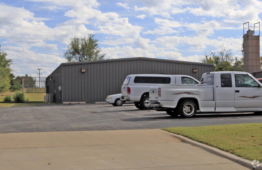2800 Glenn Ave, Oklahoma City, OK for lease - Building Photo - Image 3 of 3