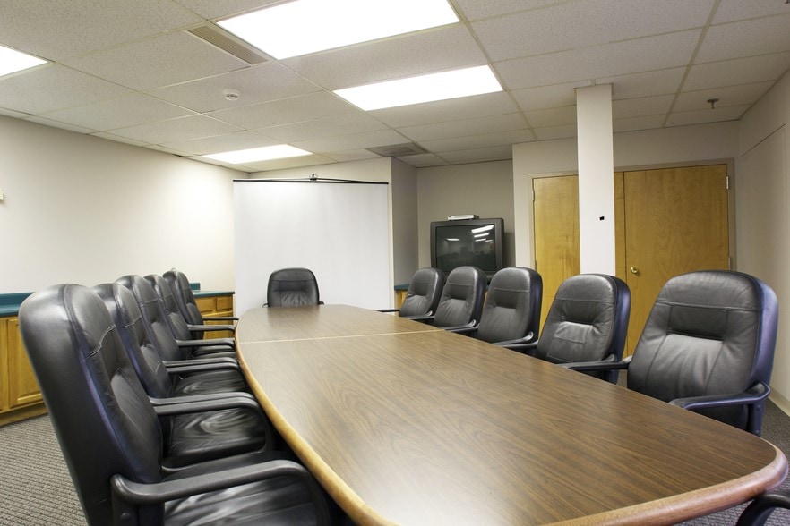 1000 Executive Parkway Dr, Creve Coeur, MO à louer - Photo intérieure - Image 3 de 11