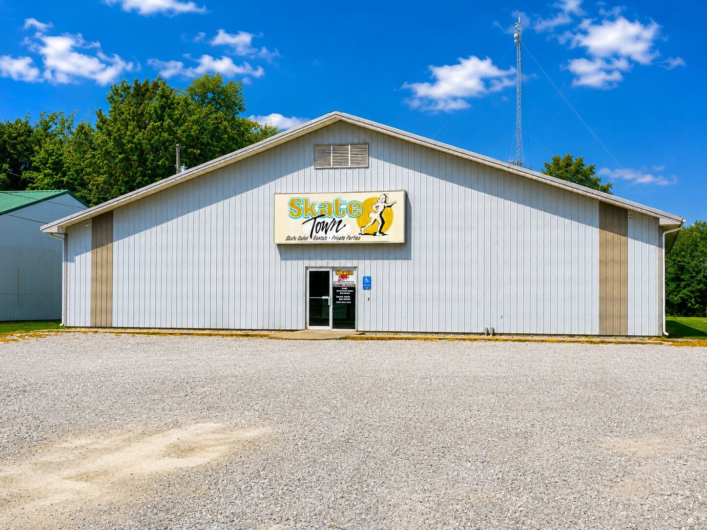 3220 S Hwy 32, El Dorado Springs, MO à vendre Photo du bâtiment- Image 1 de 25