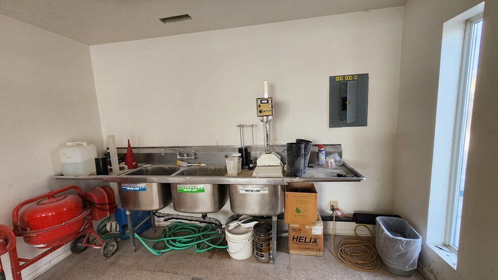 530 N 400 W, Malad City, ID à vendre - Photo du bâtiment - Image 3 de 22