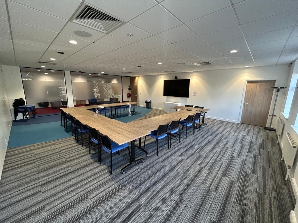 Petre Rd, Accrington for lease Interior Photo- Image 1 of 4