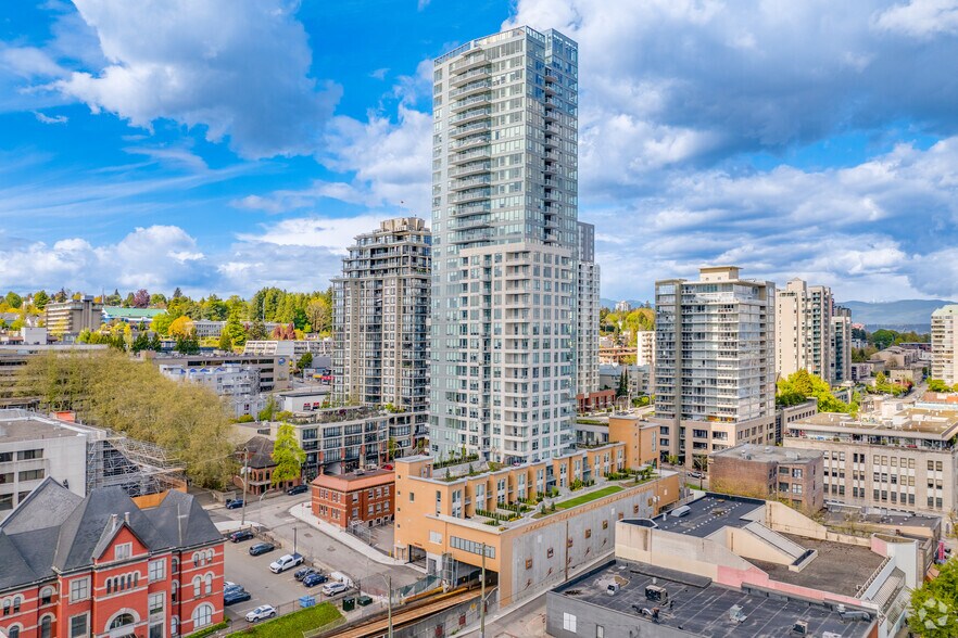42 Sixth St, New Westminster, BC à louer - Photo du bâtiment - Image 3 de 6