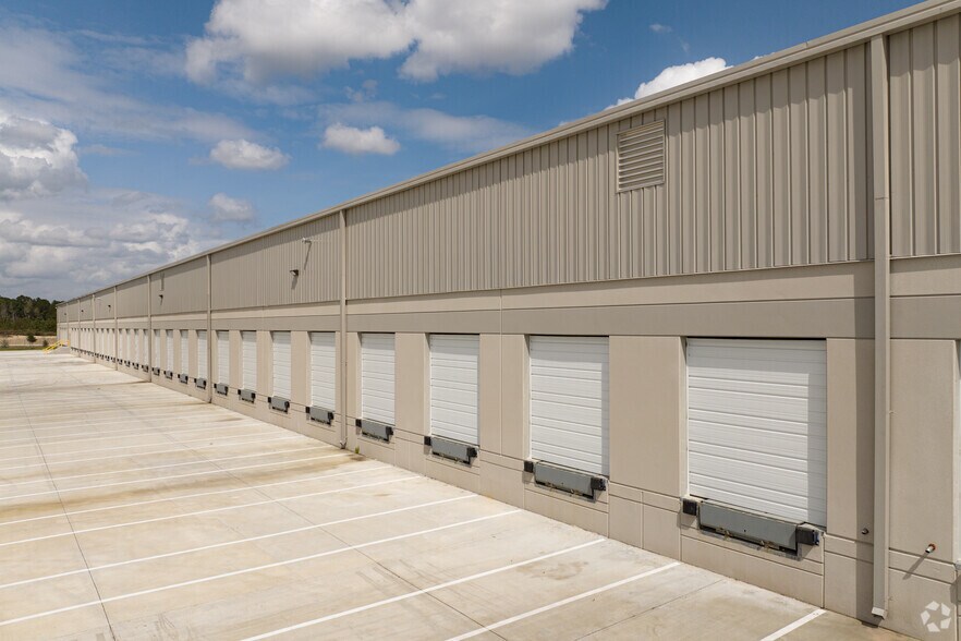 251 Morgan Lakes Industrial Blvd, Pooler, GA à louer - Photo du bâtiment - Image 2 de 36