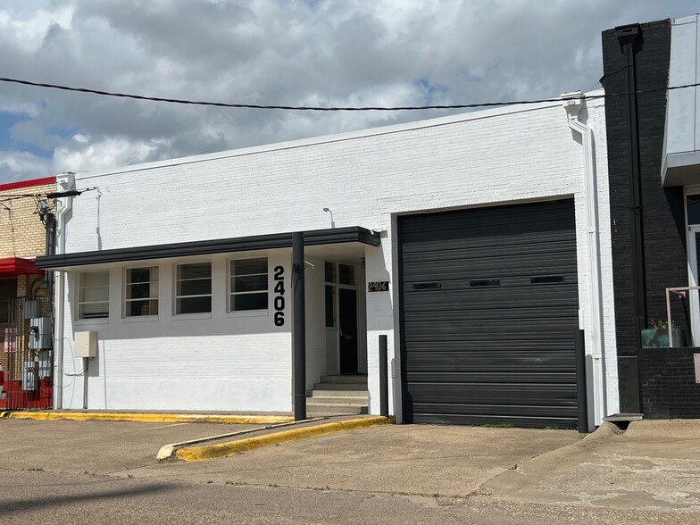 2406 Irving Blvd, Dallas, TX for lease - Building Photo - Image 1 of 1