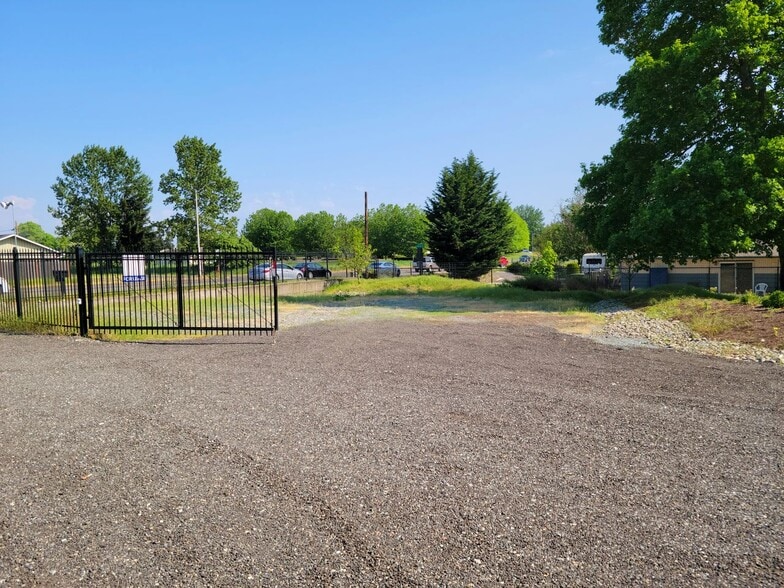 12160 Spanaway Loop Rd S, Tacoma, WA for lease - Building Photo - Image 2 of 7