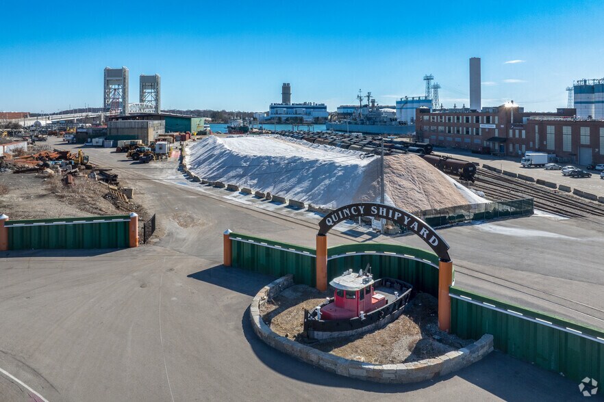 555 South St, Quincy, MA à louer - Photo du bâtiment - Image 3 de 19