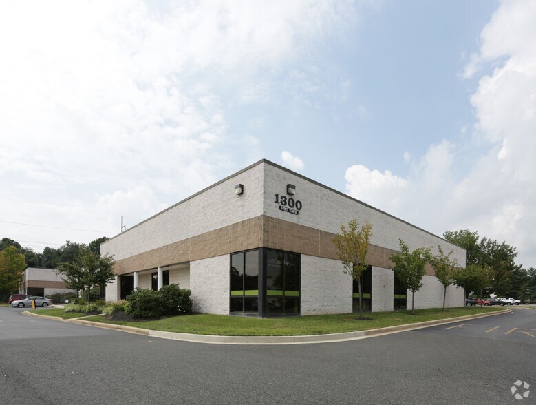1300 First State Blvd, Stanton, DE à louer - Photo du bâtiment - Image 3 de 32