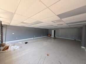 6100 W Fairfield Dr, Pensacola, FL for lease Interior Photo- Image 1 of 5