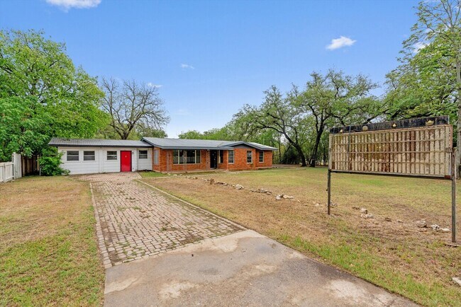 Plus de détails pour 6-Units at 10203 & 10205 Old Manchaca Rd – Flex à vendre, Austin, TX