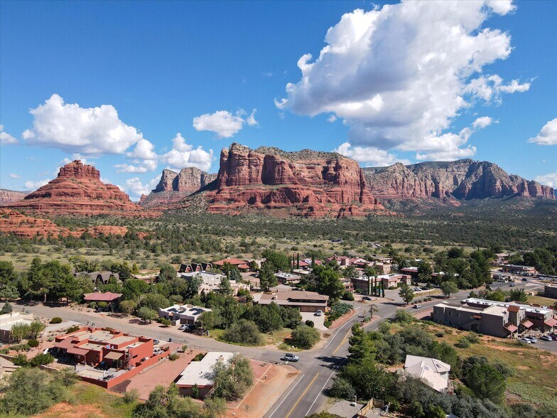 100 Canyon Circle Dr, Sedona, AZ à vendre - Photo du bâtiment - Image 2 de 34