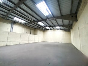 9 Avenue Du Maréchal De Lattre De Tassigny, Meyzieu à vendre Photo intérieure- Image 2 de 4