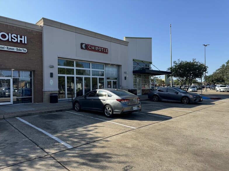 11805 Westheimer Rd, Houston, TX for lease - Building Photo - Image 2 of 12