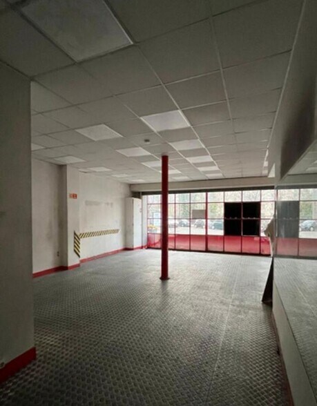 30 Rue Du Printemps, Paris for lease - Interior Photo - Image 2 of 3