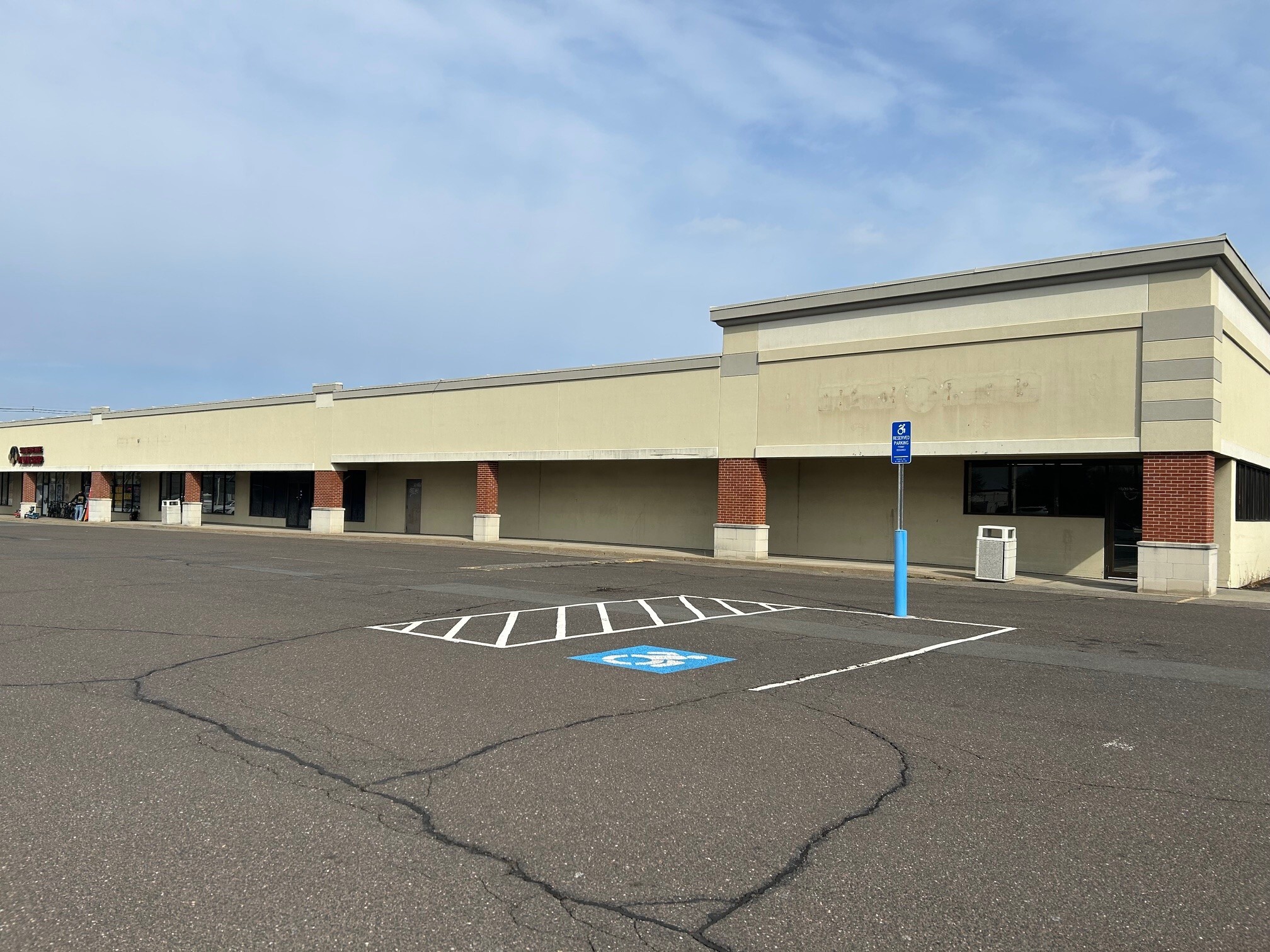 950-978 N Colony Rd, Wallingford, CT for lease Building Photo- Image 1 of 2