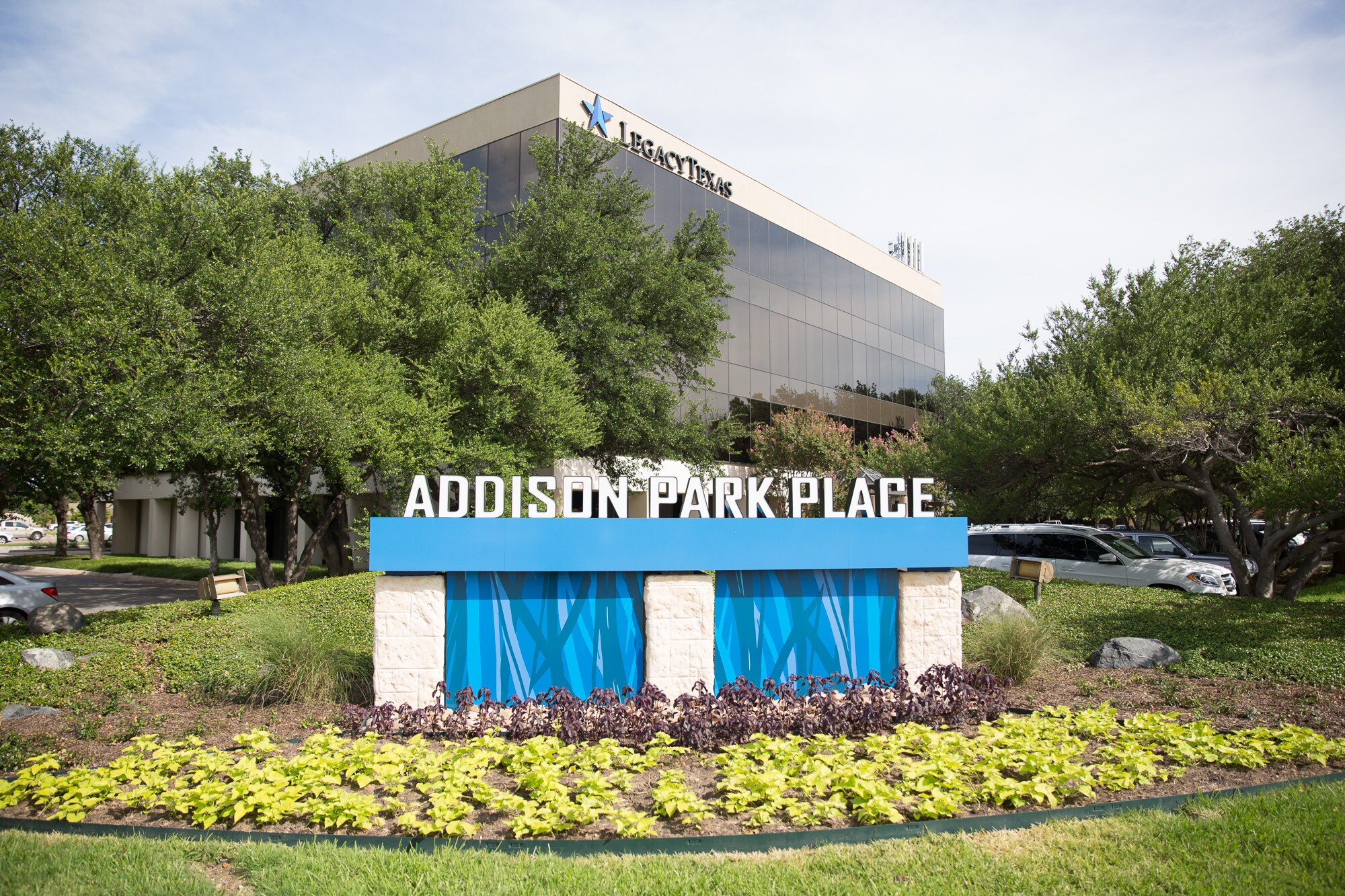 4560 Belt Line Rd, Addison, TX à louer Photo du bâtiment- Image 1 de 20