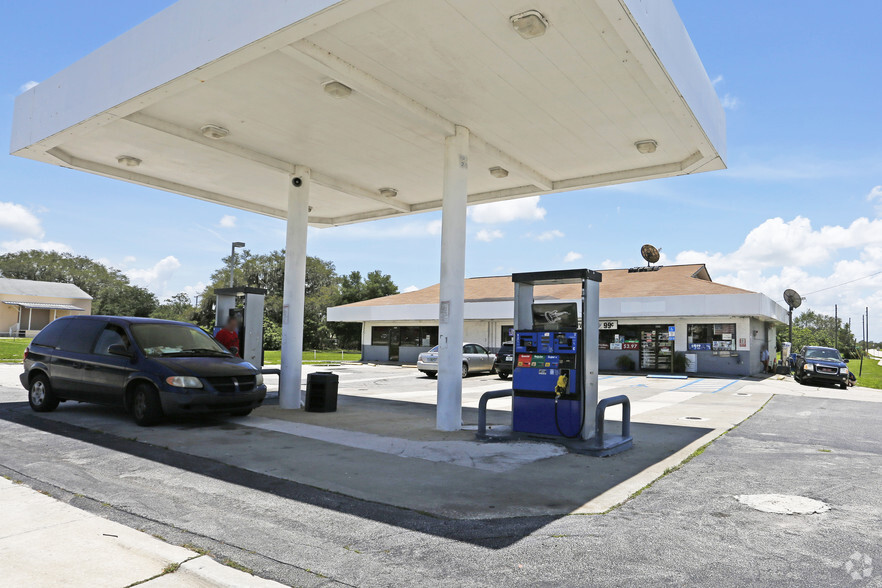 3303 Kenilworth Blvd, Sebring, FL for lease - Primary Photo - Image 1 of 3