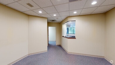 755 S Milwaukee Ave, Libertyville, IL à louer Numérisation 3D de Matterport- Image 1 de 8