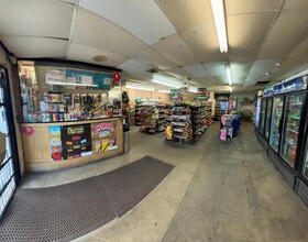 1186 NW 103rd St, Miami, FL for lease Interior Photo- Image 1 of 2