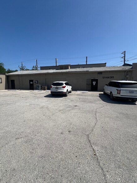 705 Roosevelt Ave, San Antonio, TX à vendre - Photo du bâtiment - Image 3 de 21