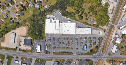 539A-539F E Plaza Dr, Mooresville, NC for lease Interior Photo- Image 1 of 3