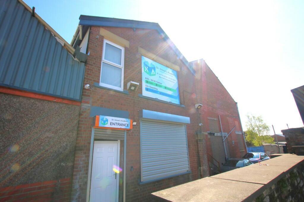 Davyfield Rd, Blackburn à vendre Photo du bâtiment- Image 1 de 13