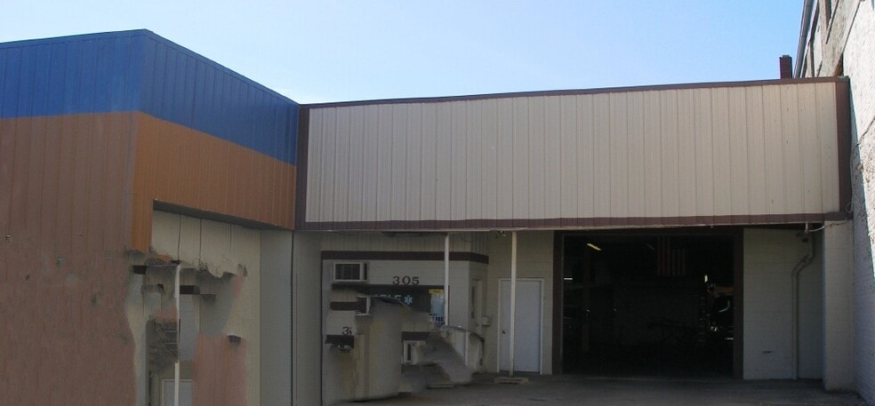 3 in 1 Commercial Development portfolio of 2 properties for sale on LoopNet.ca - Primary Photo - Image 3 of 4