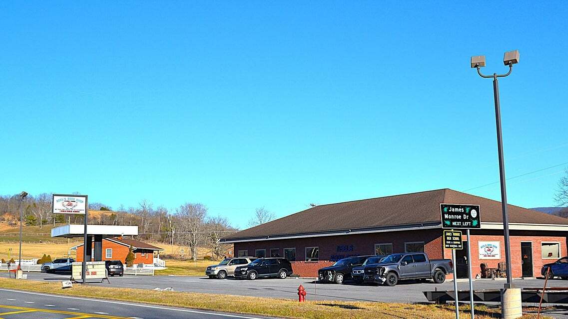 10770 Seneca Trl, Lindside, WV à vendre Photo du bâtiment- Image 1 de 2