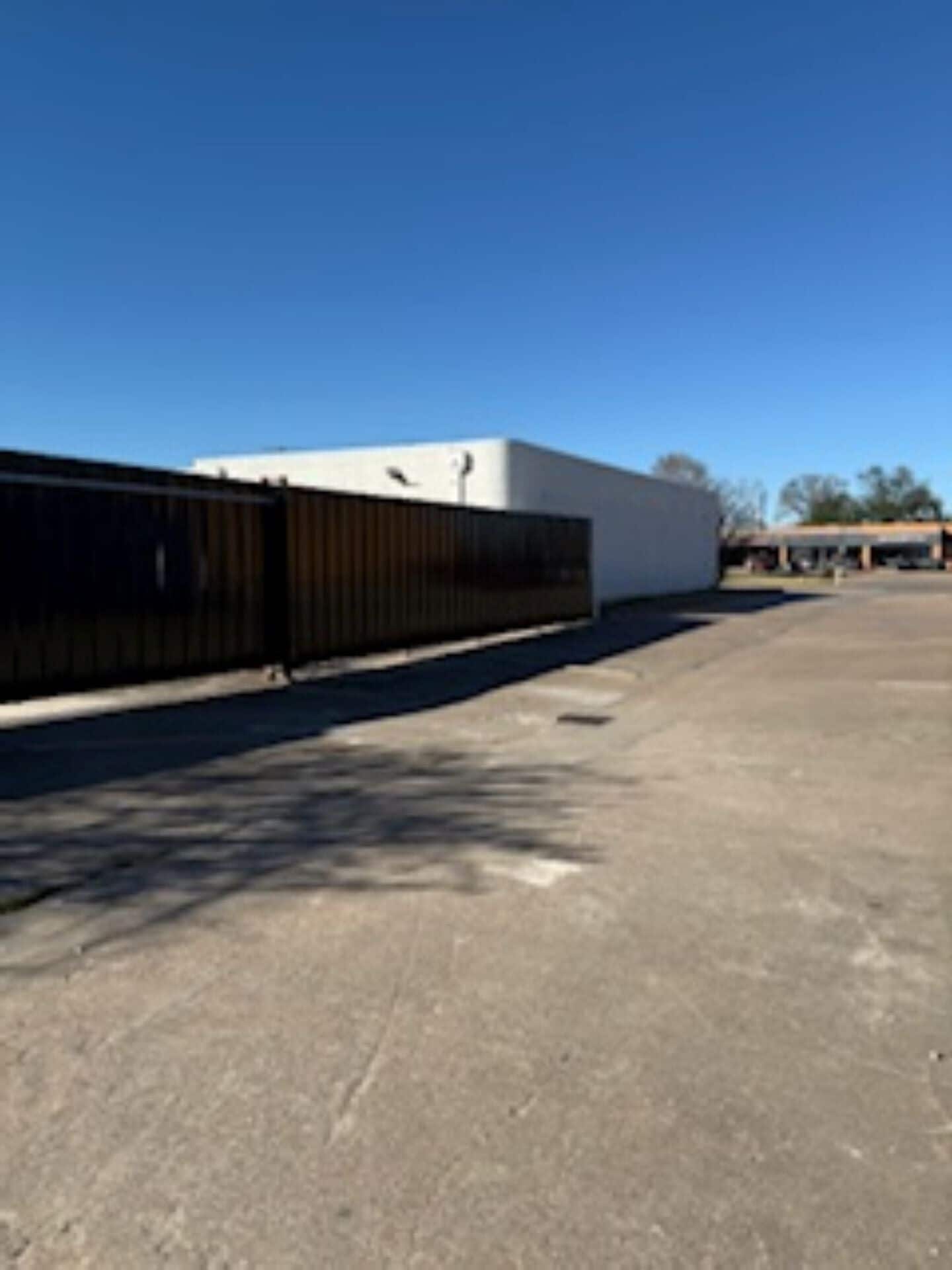 8535 W Bellfort Ave, Houston, TX à louer Photo du bâtiment- Image 1 de 2