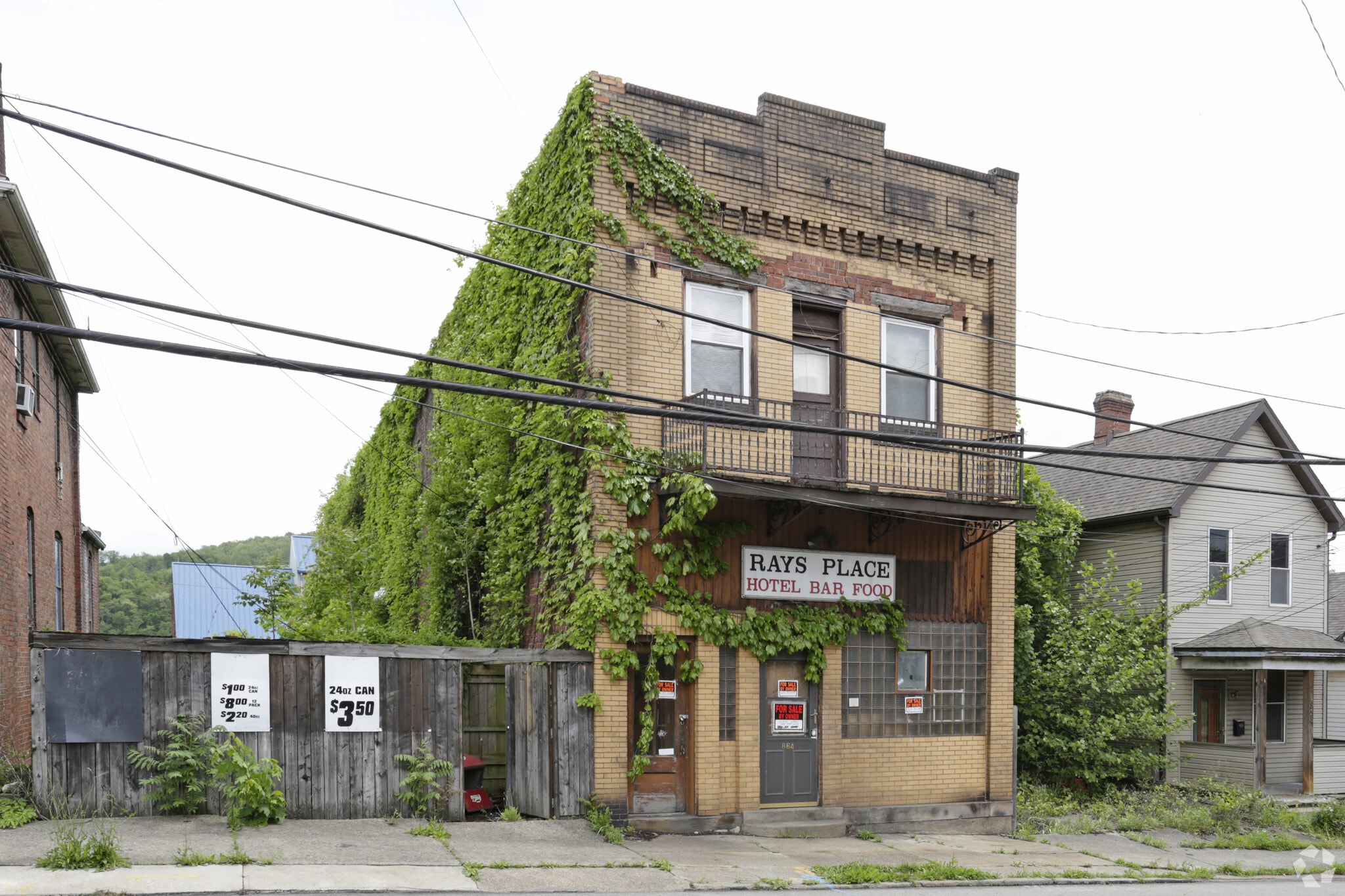 864 Meldon Ave, Donora, PA à vendre Photo du bâtiment- Image 1 de 4