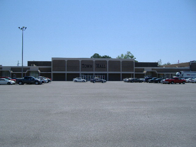 805 Barrow St, Houma, LA à louer - Photo du bâtiment - Image 2 de 4