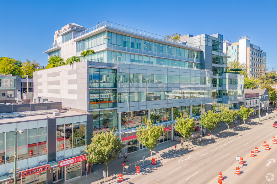 550 W Broadway, Vancouver, BC à vendre - Photo principale - Image 1 de 13