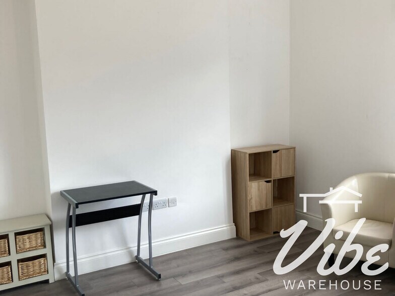 1 Hillmarton Rd, Londres à louer - Photo du bâtiment - Image 3 de 16