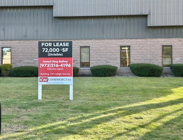 147 Lehigh Ave, Lakewood, NJ à vendre - Photo du bâtiment - Image 3 de 7