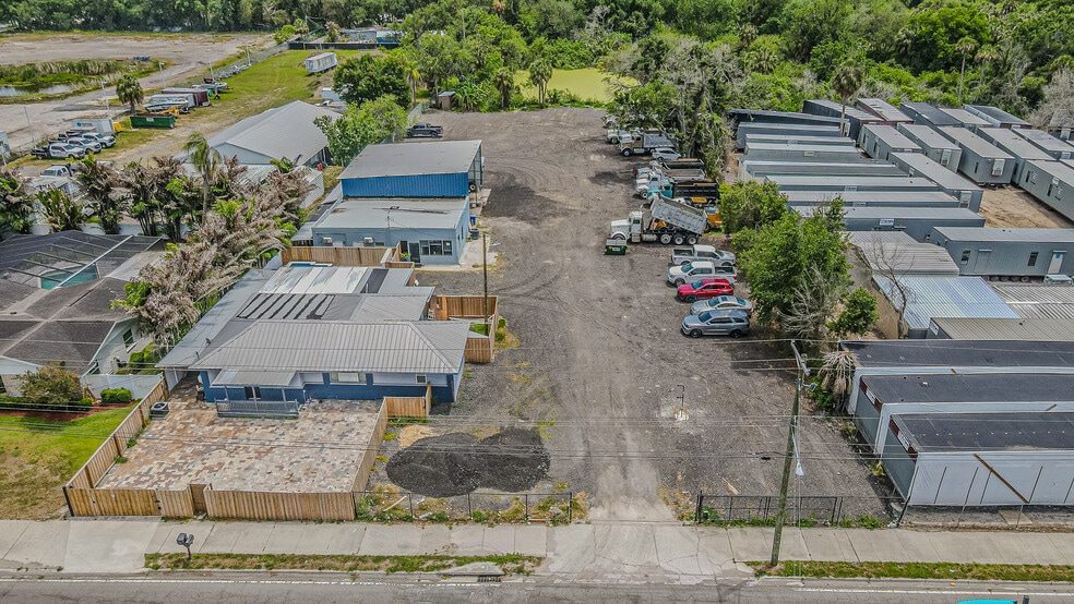 6911 Gibsonton Dr, Gibsonton, FL for lease - Building Photo - Image 3 of 22