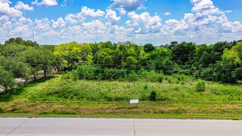 -/+ 3 Acres Walden Rd., Beaumont, TX à vendre - Photo du bâtiment - Image 3 de 4