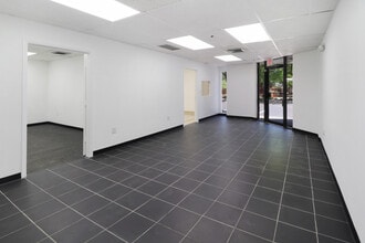 635-695 NW 4th Ave, Fort Lauderdale, FL for lease Building Photo- Image 1 of 11