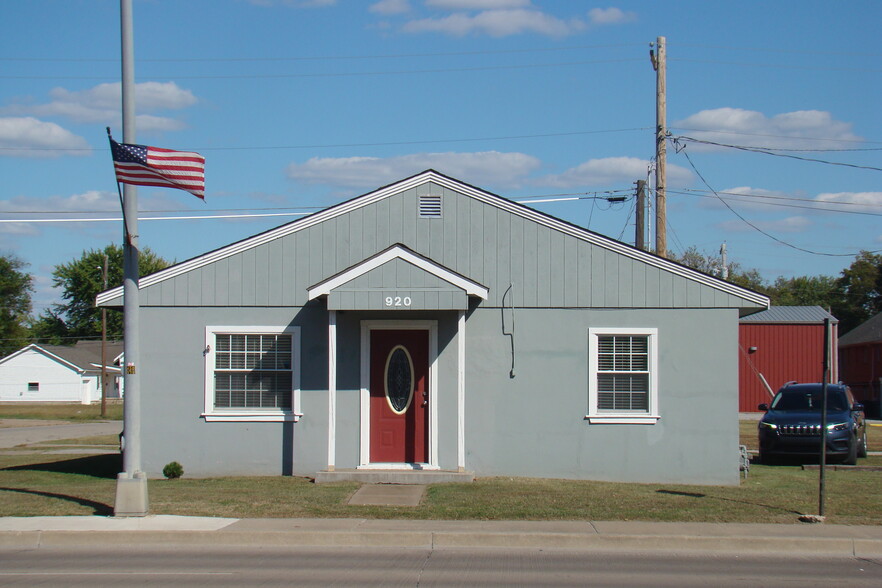 920 N Osage Ave, Dewey, OK à vendre - Photo du b timent - Image 1 de 22