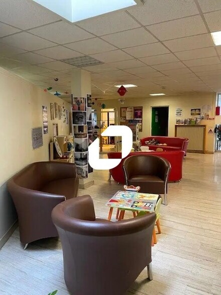 1 Avenue Georges Duhamel, Créteil à vendre - Photo du bâtiment - Image 3 de 5