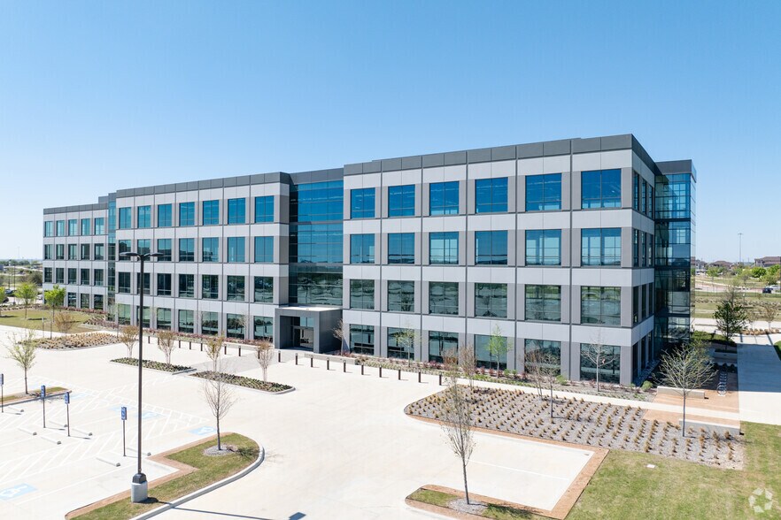 9900 Hillwood Pky, Fort Worth, TX à louer - Photo principale - Image 1 de 12