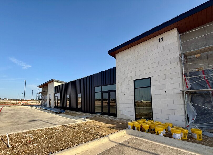 10861 183A Toll Rd, Leander, TX à louer - Photo du bâtiment - Image 3 de 7