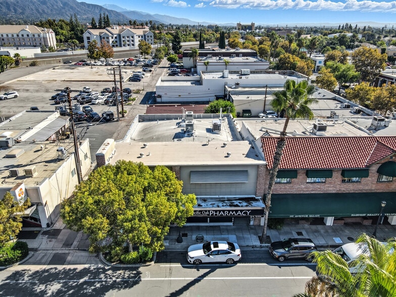 16 N 1st Ave, Arcadia, CA à vendre - Photo du bâtiment - Image 3 de 17