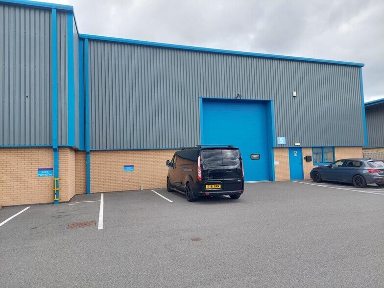 Stadium Close, Worksop à louer - Photo du bâtiment - Image 2 de 2